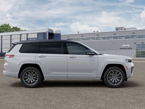 New 2026 Jeep Grand Cherokee L Summit AWD/4WD image 21