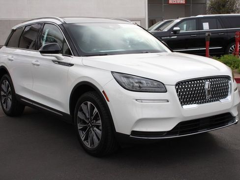 Certified 2022 Lincoln Corsair Reserve w/ Elements Package AWD/4WD image 8