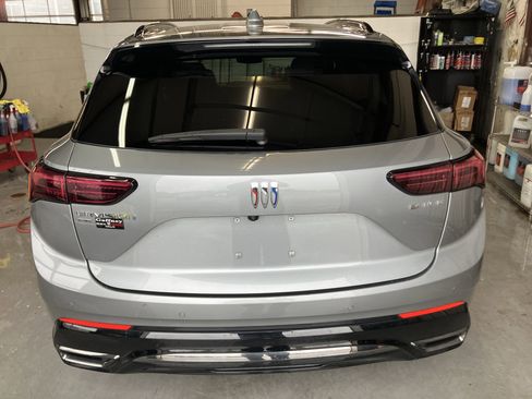 Used 2025 Buick Envision Sport Touring image 5