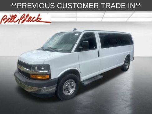 Used 2019 Chevrolet Express 3500 LT w/ LT Preferred Equipment Group RWD image 2