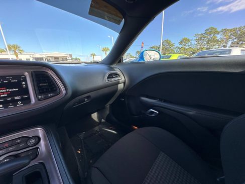 Used 2023 Dodge Challenger R/T w/ Blacktop Package image 19