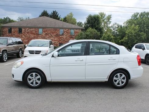 Used 2008 Hyundai Accent GLS FWD image 5