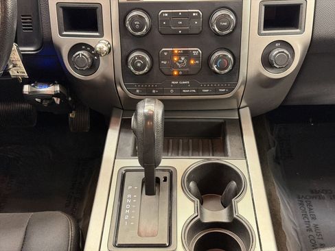 Used 2017 Ford Expedition XLT AWD/4WD image 16
