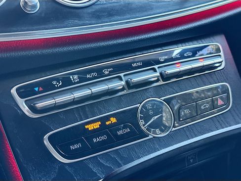 Used 2020 Mercedes-Benz E 450 4MATIC Sedan image 16
