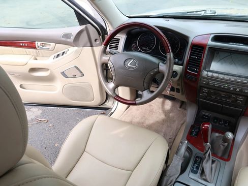 Used 2009 Lexus GX 470 image 24