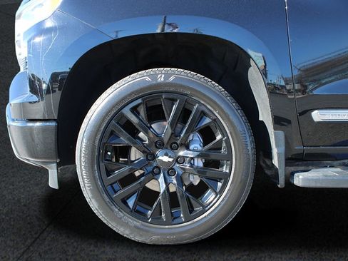 Used 2023 Chevrolet Silverado 1500 High Country w/ High Country Premium Package image 10