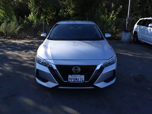 Used 2021 Nissan Sentra S FWD image 2