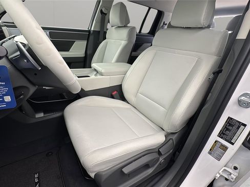 New 2026 Hyundai Santa Fe SE FWD image 10