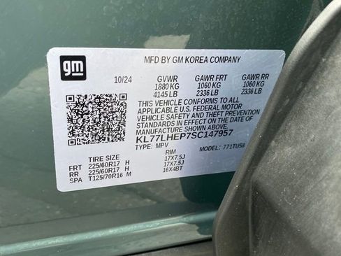 Certified 2025 Chevrolet Trax LT image 24