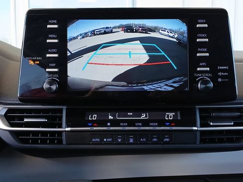 Used 2023 Toyota Sienna LE image 15