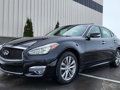 Used 2016 INFINITI Q70 3.7