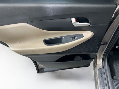 Used 2019 Hyundai Santa Fe SE FWD image 25