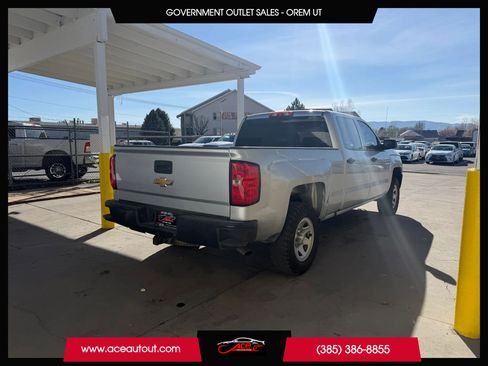 Used 2018 Chevrolet Silverado 1500 W/T w/ Trailering Package AWD/4WD image 11