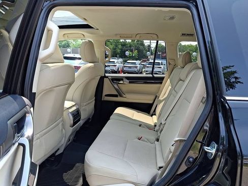 Certified 2023 Lexus GX 460 Premium w/ Premium Package AWD/4WD image 10