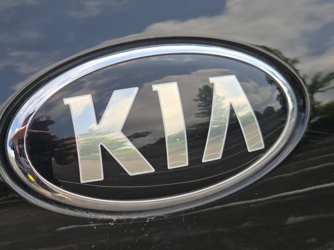 Used 2020 Kia Sorento S AWD/4WD image 13
