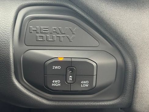 New 2026 RAM 2500 Tradesman w/ Chrome Appearance Group AWD/4WD image 22