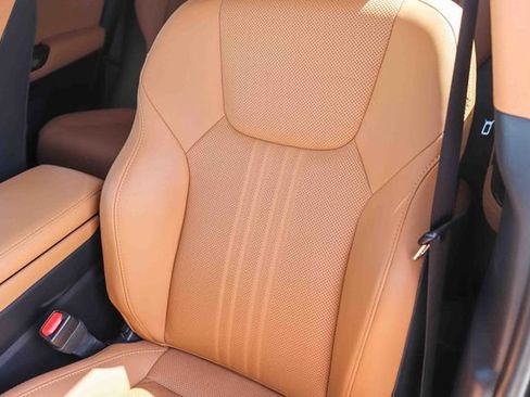 Used 2025 Lexus NX 250 FWD w/ Premium Package image 17