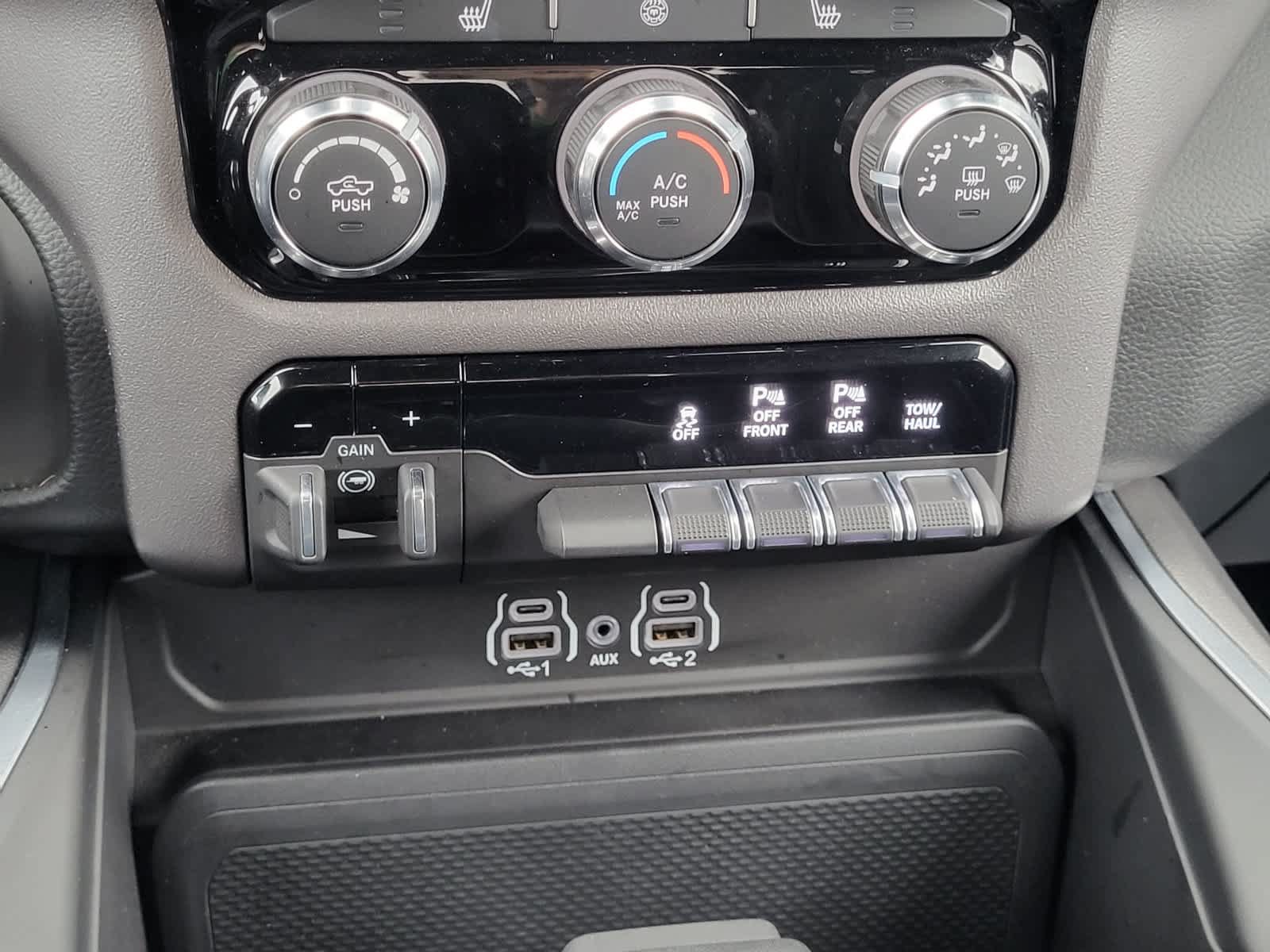Used 2026 RAM 1500 Big Horn w/ Night Edition AWD/4WD image 24
