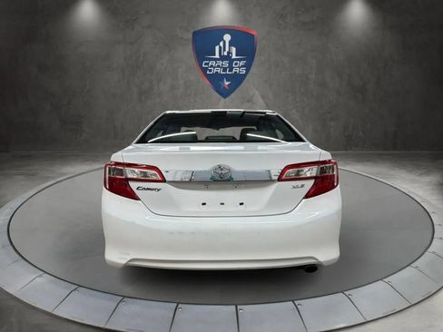 Used 2013 Toyota Camry XLE FWD image 4