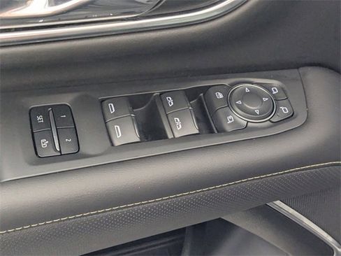 Used 2021 Chevrolet Tahoe Premier image 12