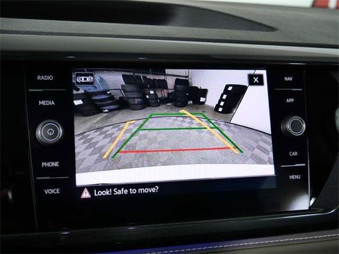 Used 2024 Volkswagen Taos SEL image 27