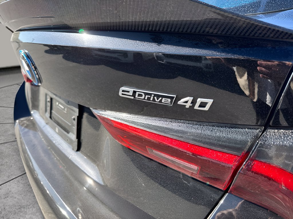 Used 2024 BMW i4 eDrive40 w/ M Sport Package RWD image 33