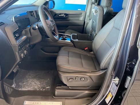 New 2026 Chevrolet Suburban RST w/ RST Capability Package AWD/4WD image 9