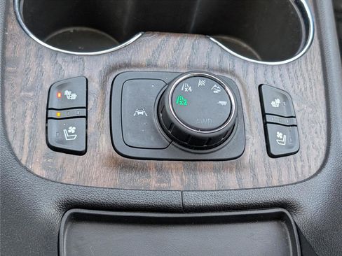 Used 2021 GMC Acadia Denali w/ Denali Ultimate Package image 27