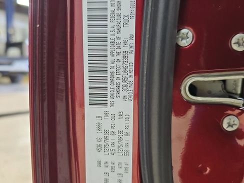 Used 2017 RAM 2500 Laramie w/ Off Road Package image 31