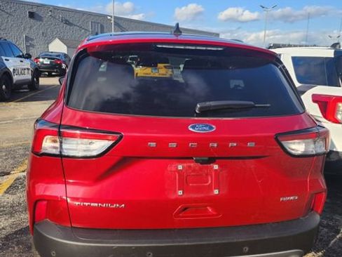 Used 2021 Ford Escape Titanium w/ Titanium Elite Package image 11