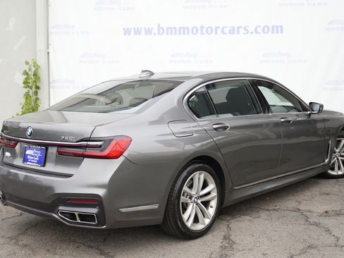 Used 2016 BMW 750i xDrive AWD/4WD image 3