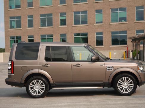 Used 2015 Land Rover LR4 HSE LUX image 7