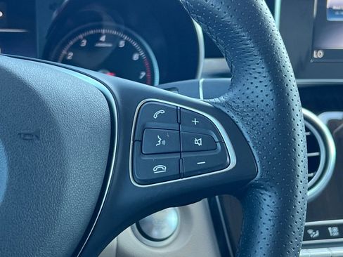 Used 2019 Mercedes-Benz GLC 300 image 29