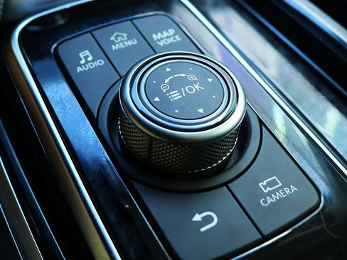 Used 2022 INFINITI QX80 Luxe w/ All-Season Package image 58