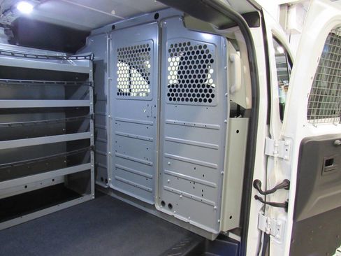 Used 2021 Ford Transit 250 Low Roof AWD image 21