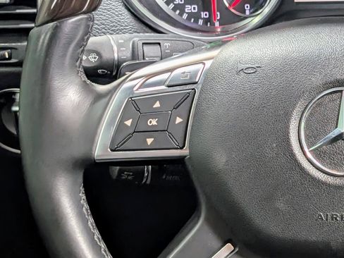 Used 2013 Mercedes-Benz G 63 AMG 4MATIC image 35