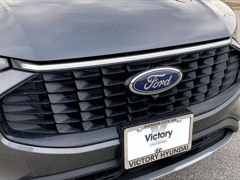 Used 2023 Ford Escape Platinum image 23