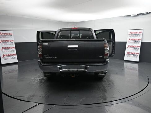 Used 2015 Toyota Tacoma 4x4 Double Cab image 23