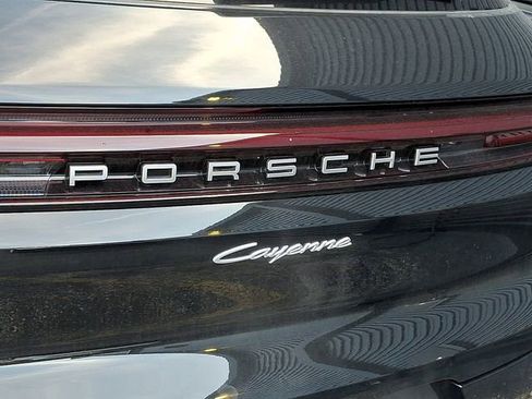 New 2026 Porsche Cayenne AWD/4WD image 22