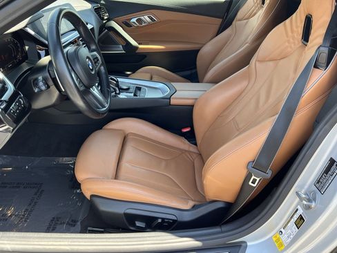 Used 2021 BMW Z4 M40i RWD image 14