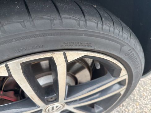 Used 2017 Volkswagen Golf 4-Door FWD image 15