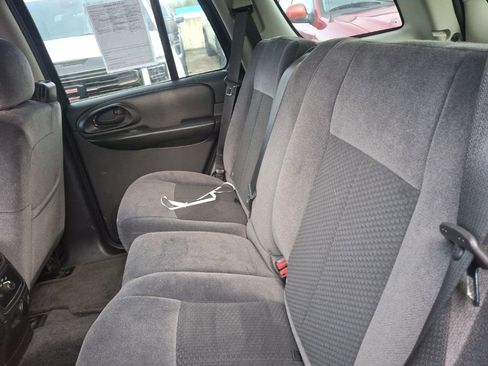 Used 2009 Chevrolet TrailBlazer LT w/ Skid Plate Package image 10