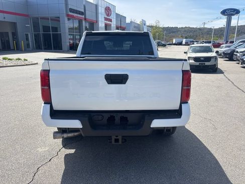 New 2026 Toyota Tacoma SR5 RWD image 5