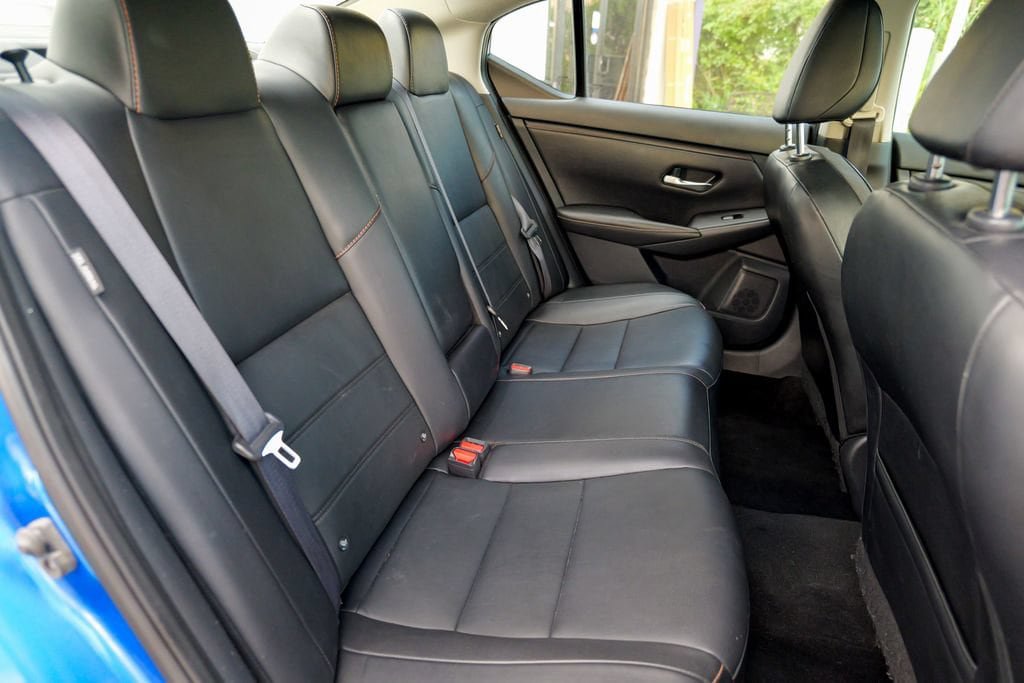 Used 2023 Nissan Sentra SR w/ SR Premium Package FWD image 31