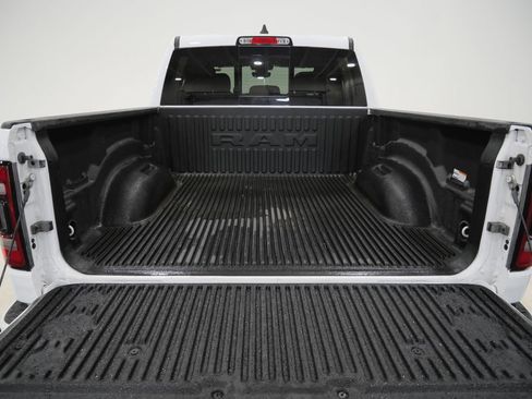 Used 2023 RAM 1500 Big Horn AWD/4WD image 22