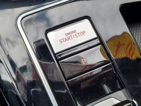 Used 2024 Volkswagen GTI SE image 23