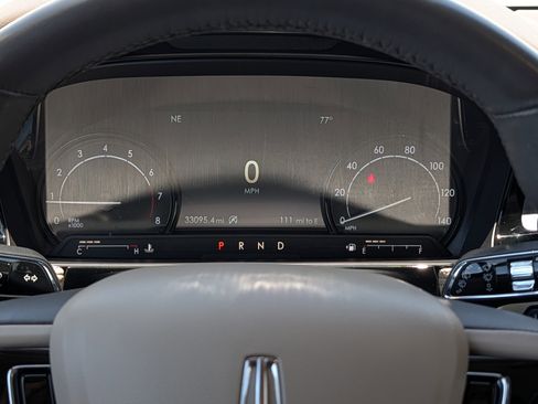 Used 2021 Lincoln Corsair FWD w/ Convenience Package image 28