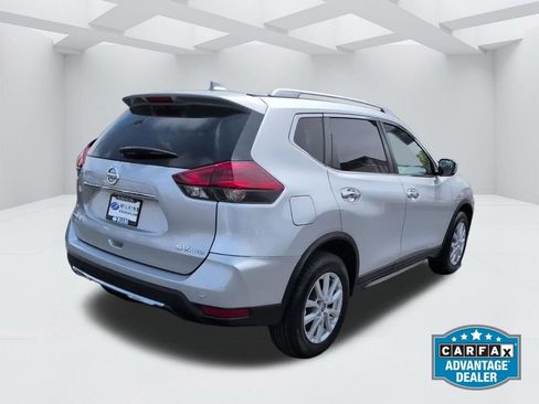 Used 2020 Nissan Rogue SV AWD/4WD image 5