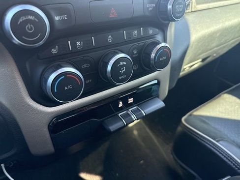 Used 2019 RAM 1500 Laramie image 45