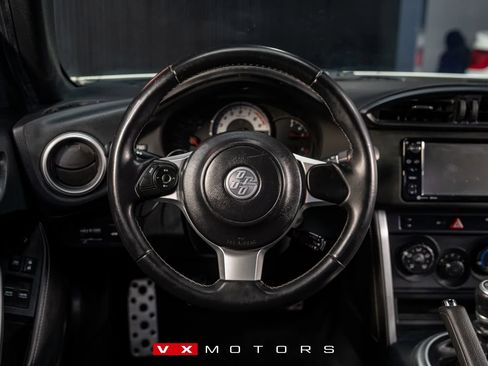 Used 2017 Toyota 86 RWD image 23